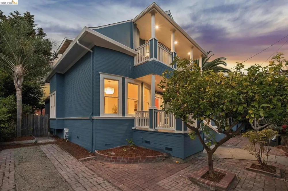 1883 Harmon St Berkeley, CA 94703