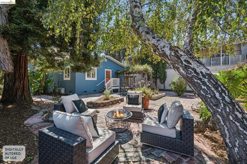 1883 Harmon St Berkeley, CA 94703