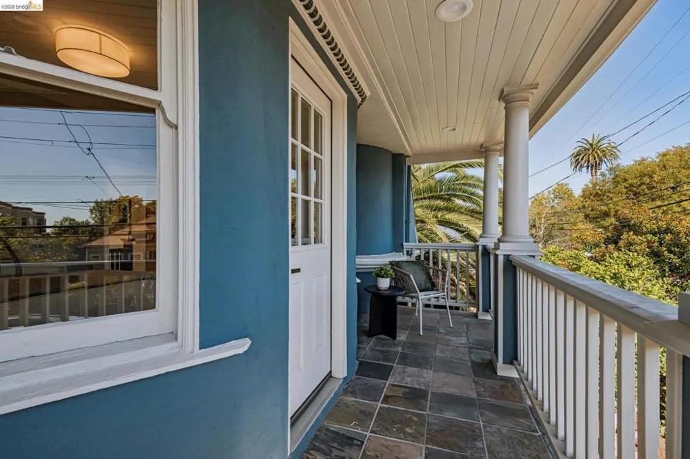 1883 Harmon St Berkeley, CA 94703