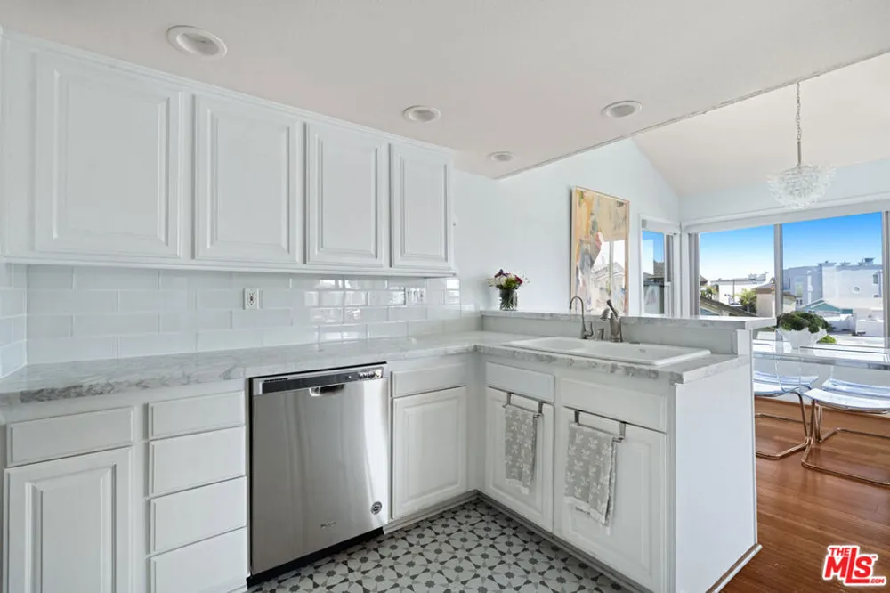 4532 La Brea Street Oxnard, CA 93035