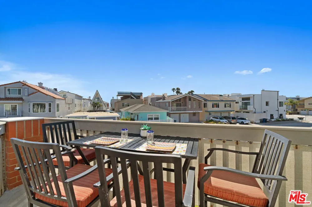 4532 La Brea Street Oxnard, CA 93035