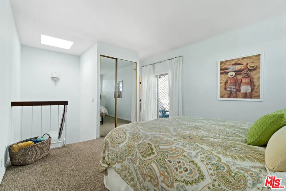 4532 La Brea Street Oxnard, CA 93035