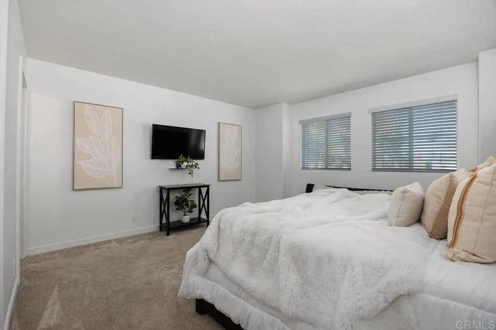 270 Borrego Court Oceanside, CA 92057