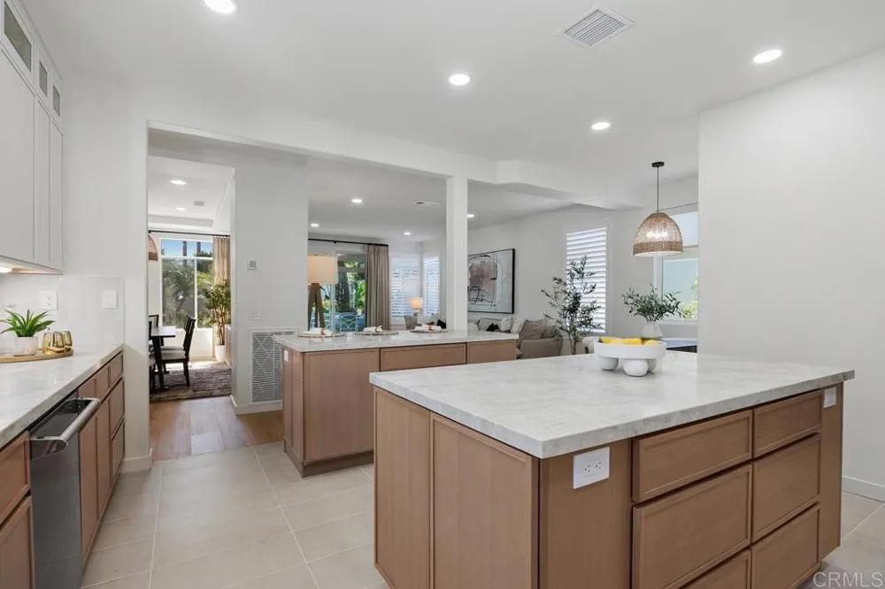 270 Borrego Court Oceanside, CA 92057