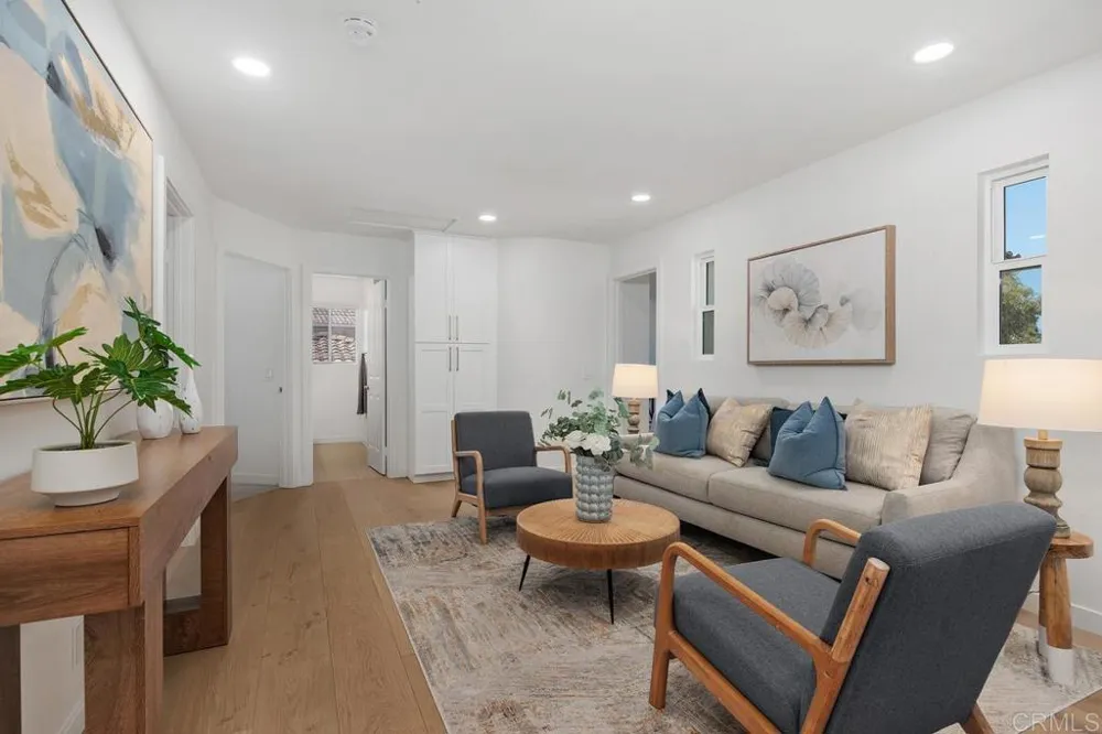 270 Borrego Court Oceanside, CA 92057