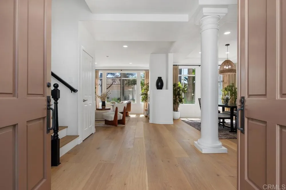 270 Borrego Court Oceanside, CA 92057