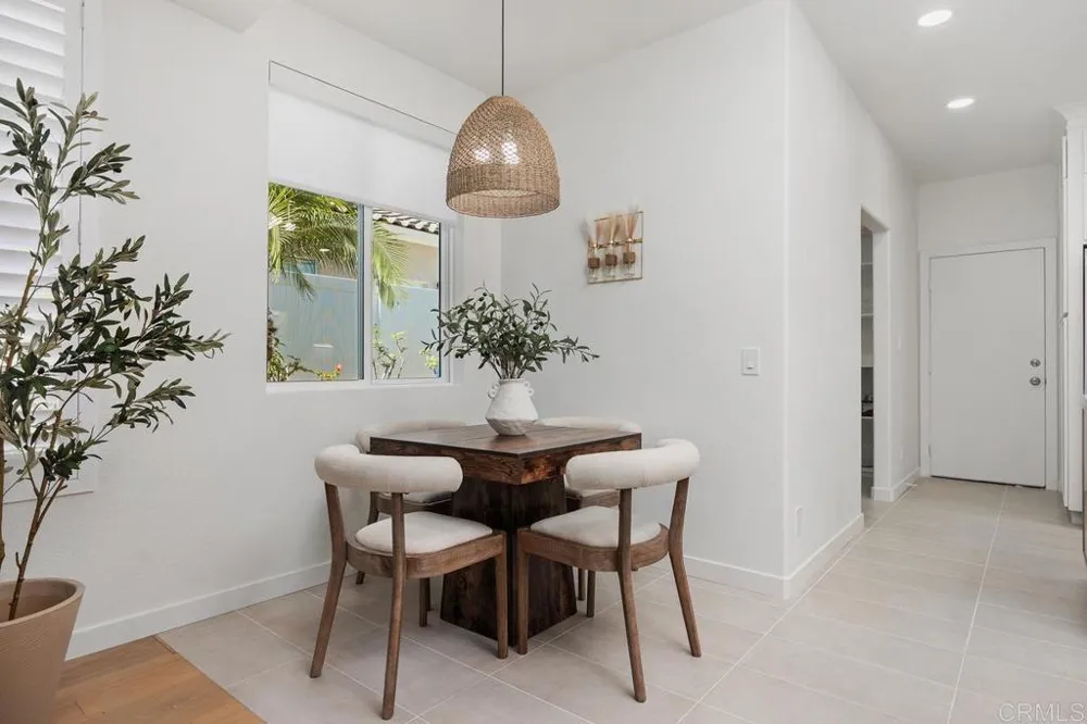 270 Borrego Court Oceanside, CA 92057
