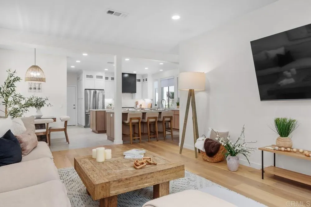 270 Borrego Court Oceanside, CA 92057