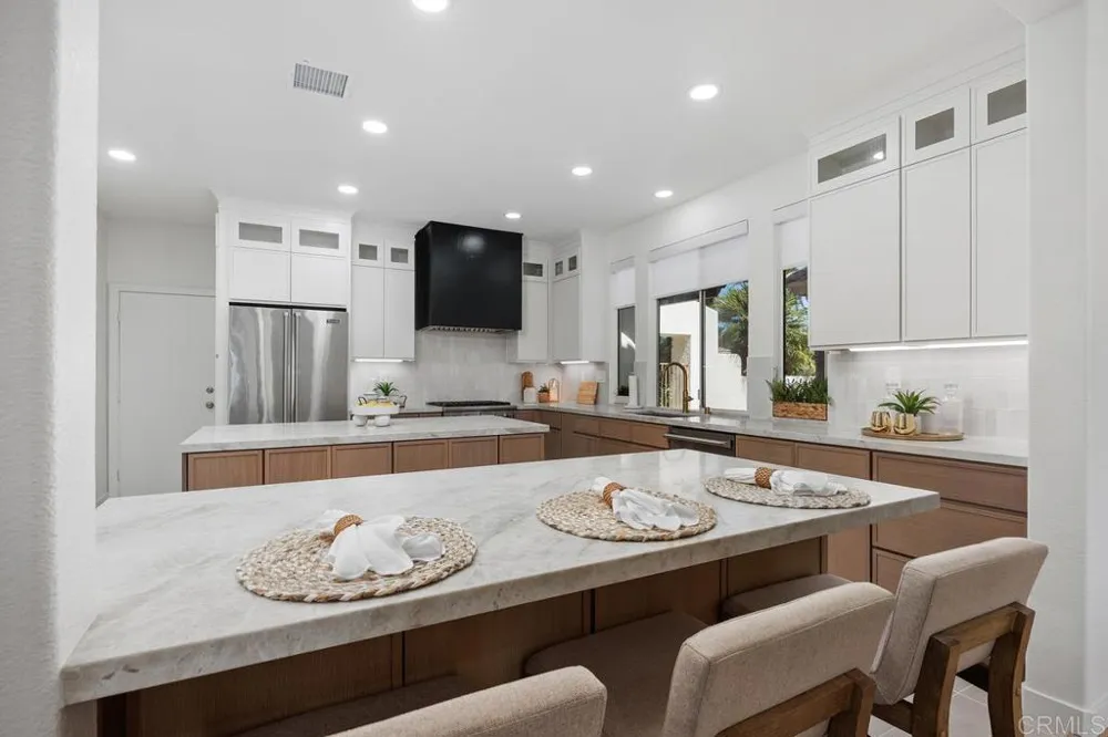 270 Borrego Court Oceanside, CA 92057