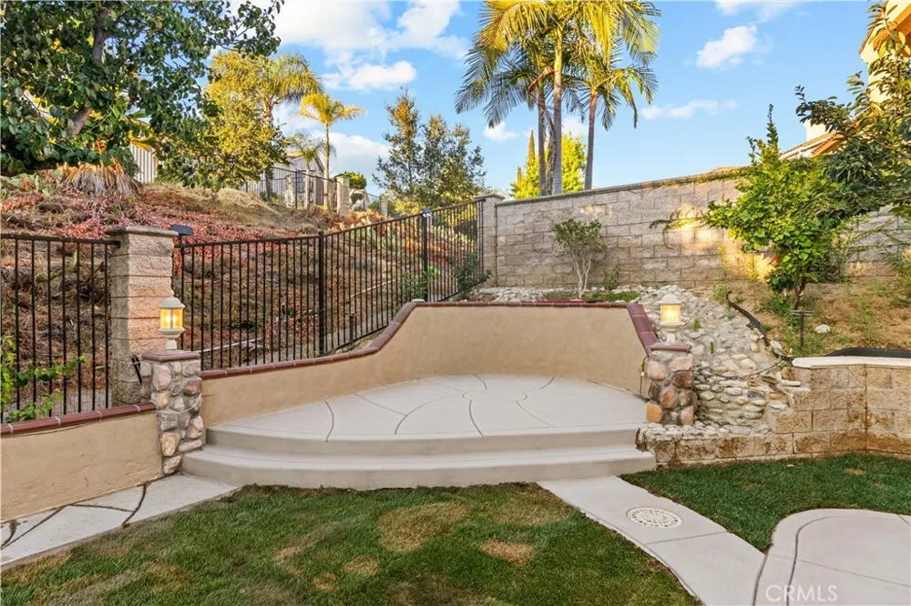 23601 Ridgecrest Court Diamond Bar, CA 91765