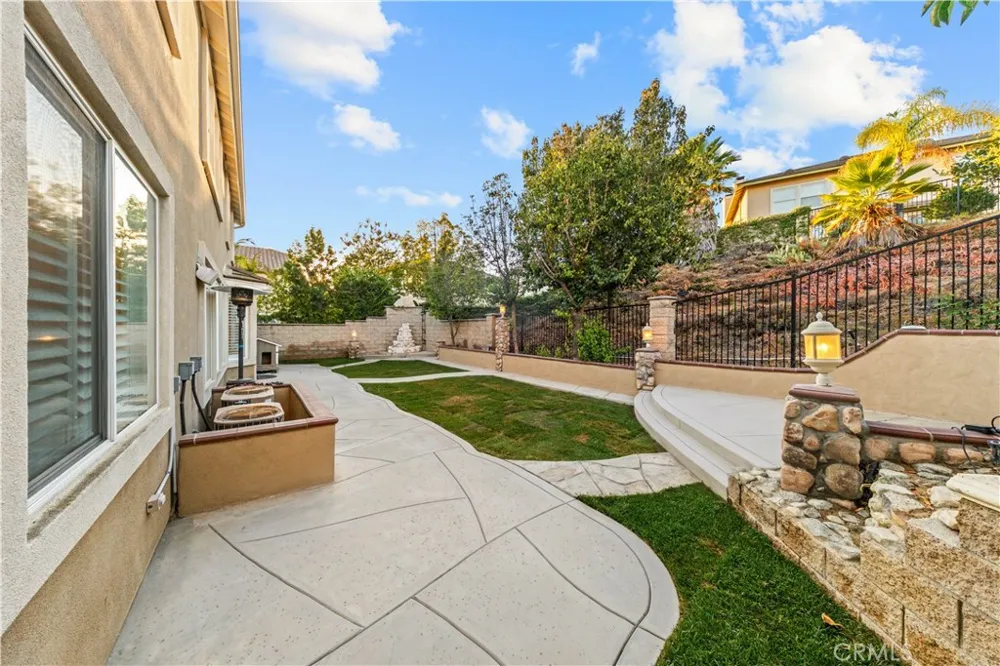 23601 Ridgecrest Court Diamond Bar, CA 91765