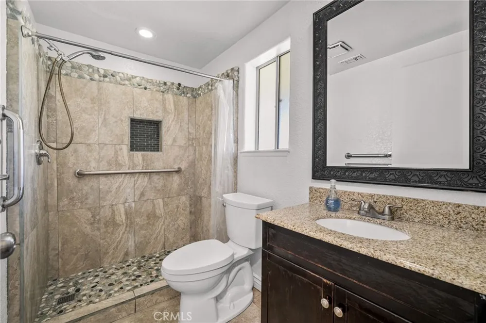 7553 Niagara Fontana, CA 92336