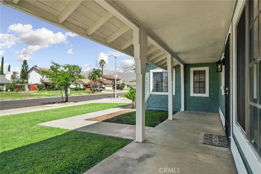 7553 Niagara Fontana, CA 92336