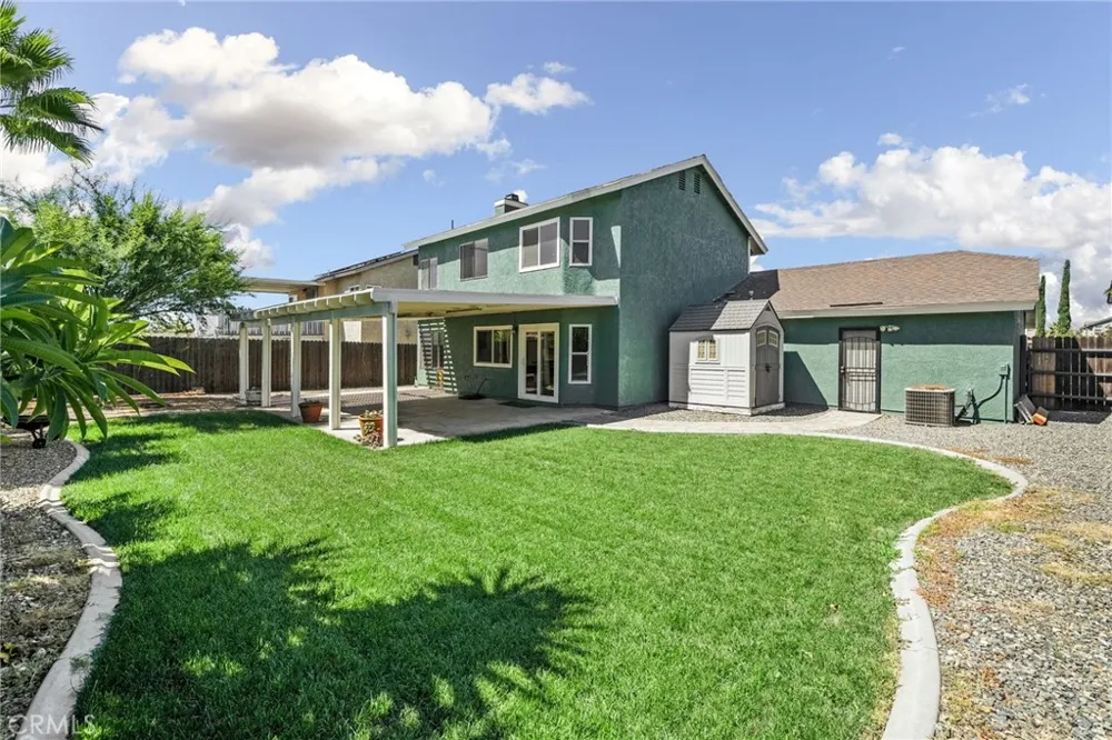 7553 Niagara Fontana, CA 92336