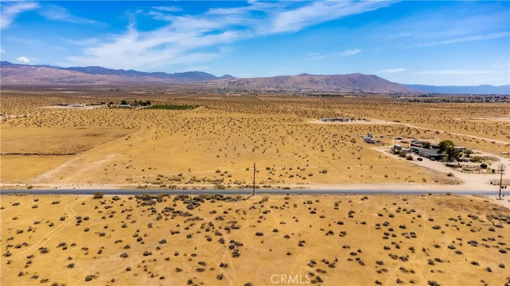 Ottawa Apple Valley, CA 90307