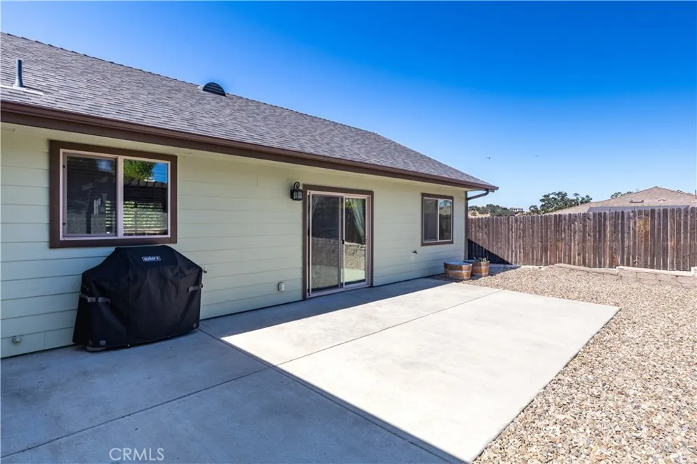 2225 Holly Drive Paso Robles, CA 93446