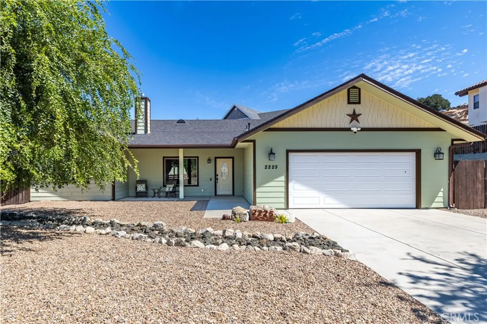 2225 Holly Drive Paso Robles, CA 93446