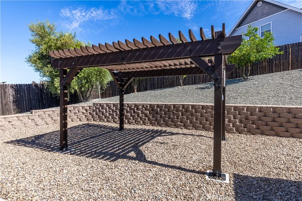 2225 Holly Drive Paso Robles, CA 93446