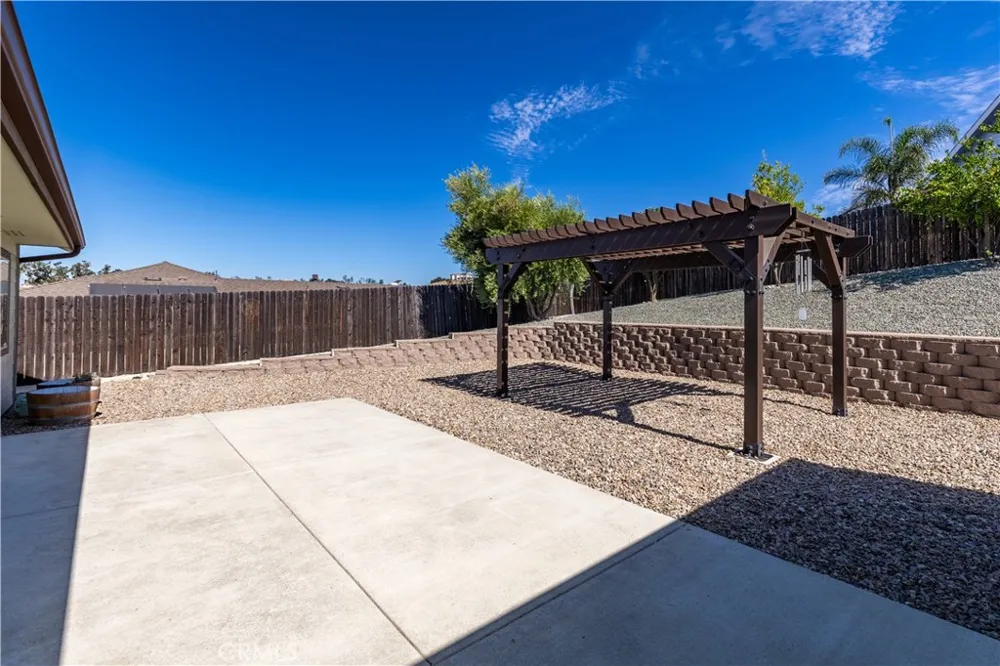2225 Holly Drive Paso Robles, CA 93446