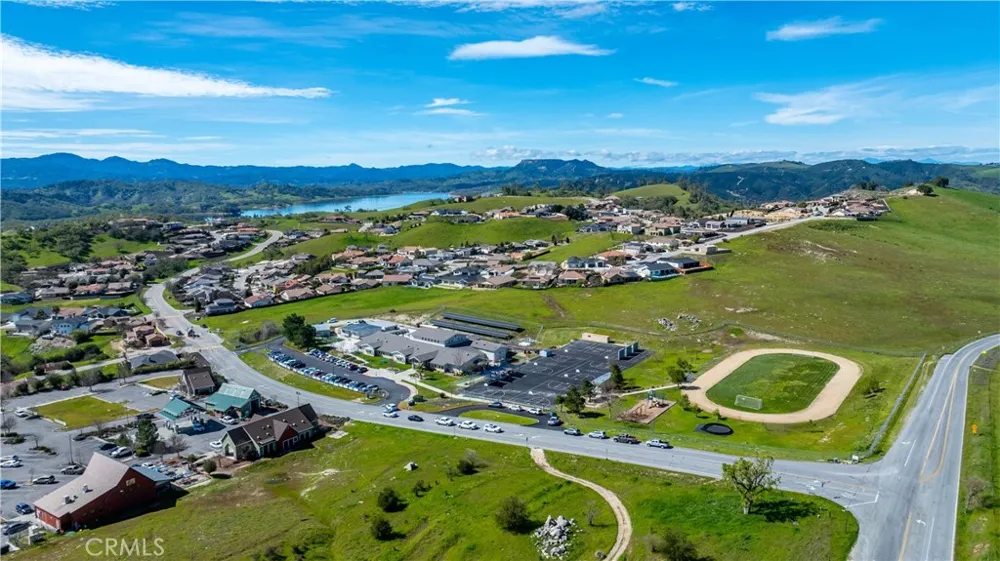 2225 Holly Drive Paso Robles, CA 93446