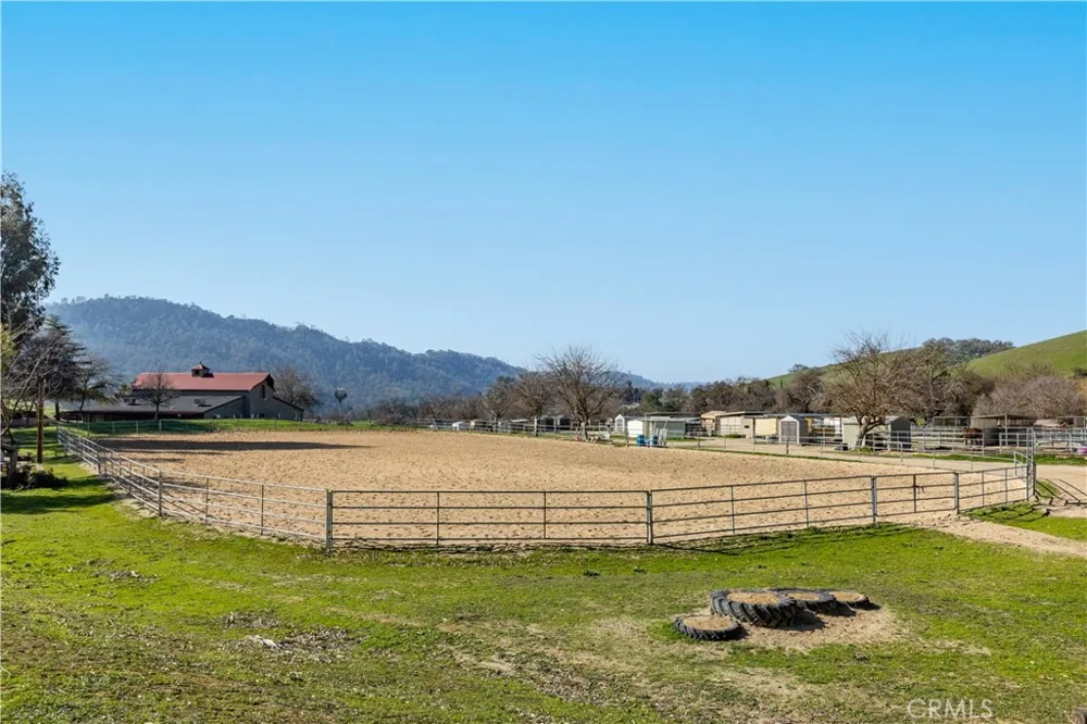 2225 Holly Drive Paso Robles, CA 93446