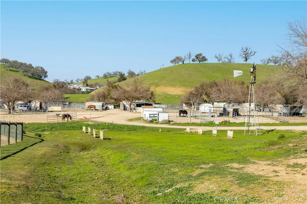 2225 Holly Drive Paso Robles, CA 93446