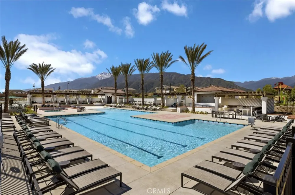 16524 Stone Pine Lane Fontana, CA 92336