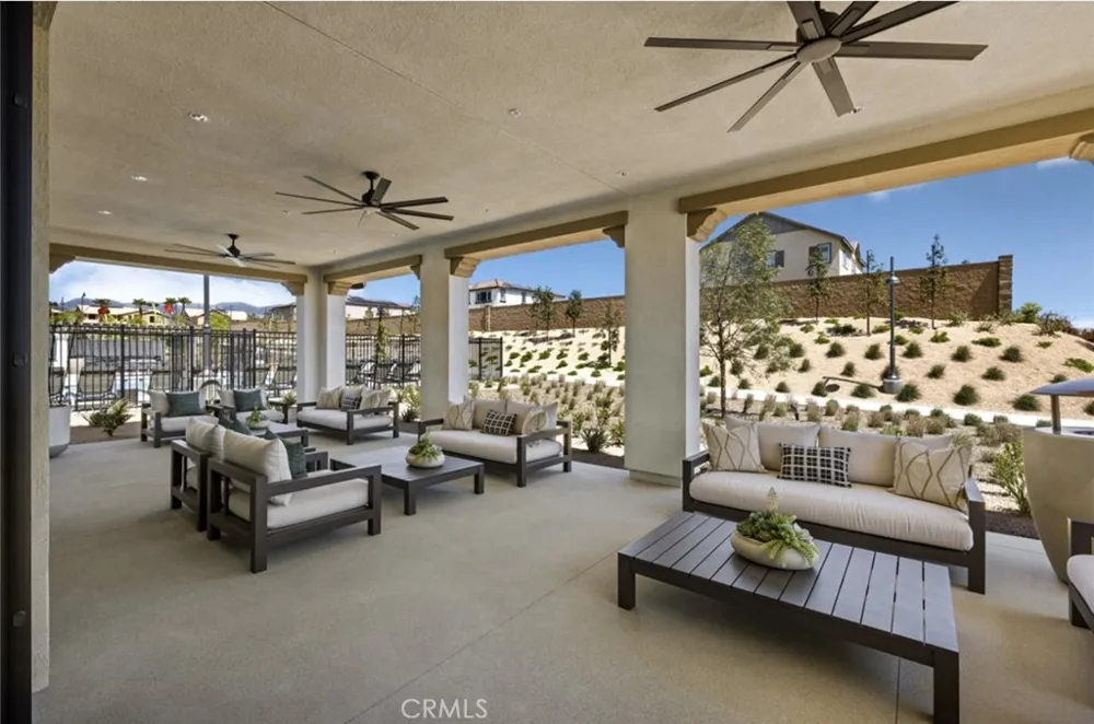 16524 Stone Pine Lane Fontana, CA 92336
