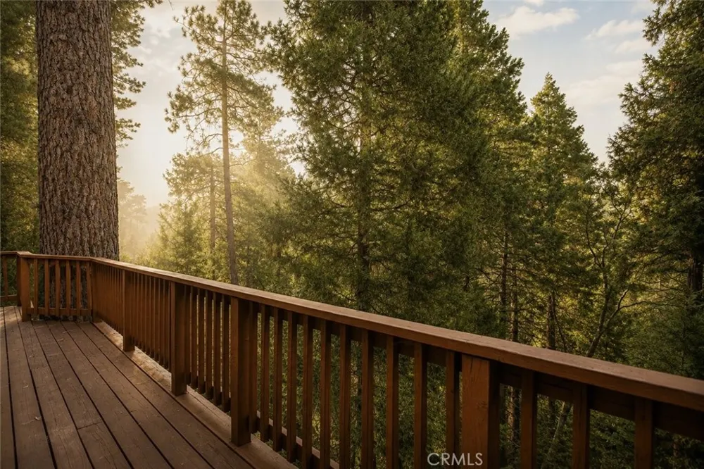 24244 Altdorf Crestline, CA 92325