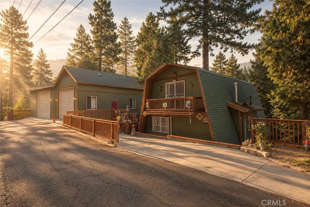 24244 Altdorf Crestline, CA 92325