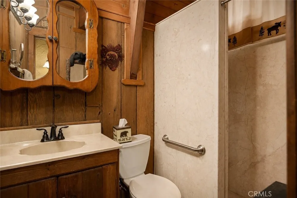 24244 Altdorf Crestline, CA 92325