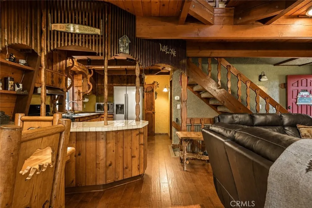 24244 Altdorf Crestline, CA 92325