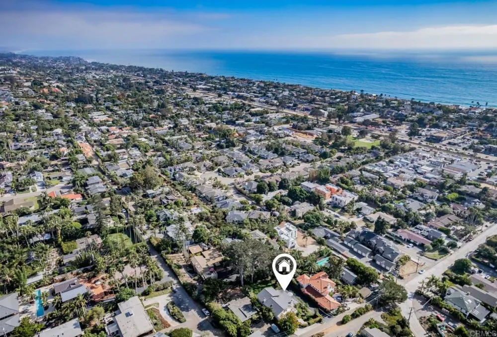 279 Hillcrest Drive Encinitas, CA 92024