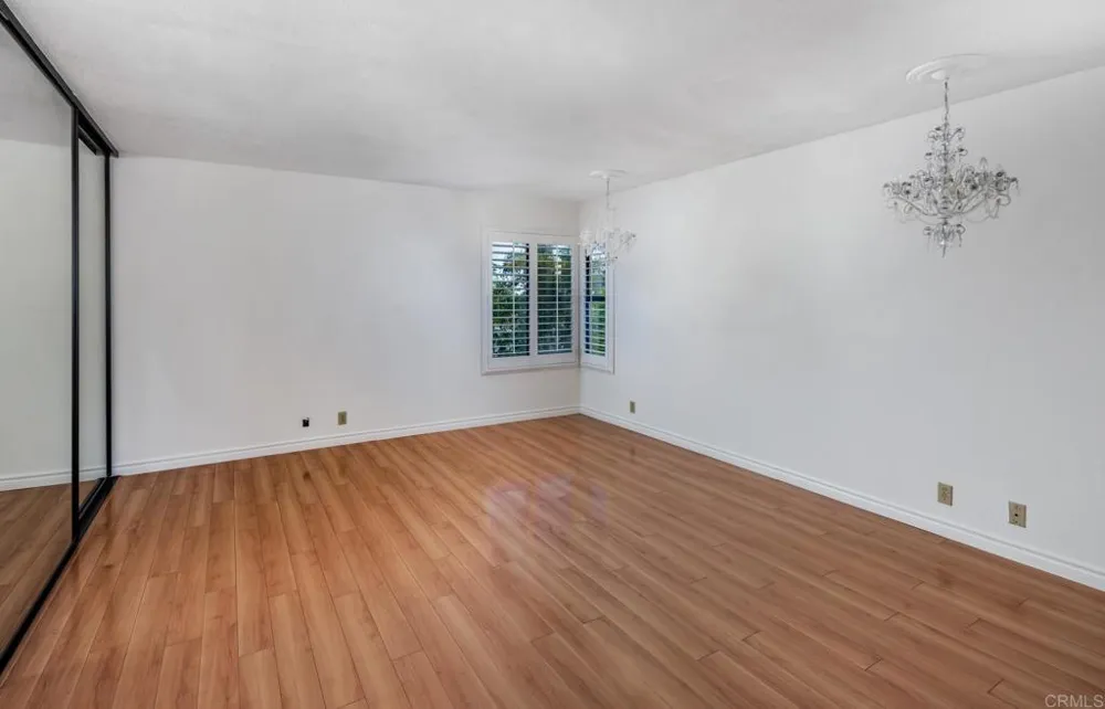 279 Hillcrest Drive Encinitas, CA 92024