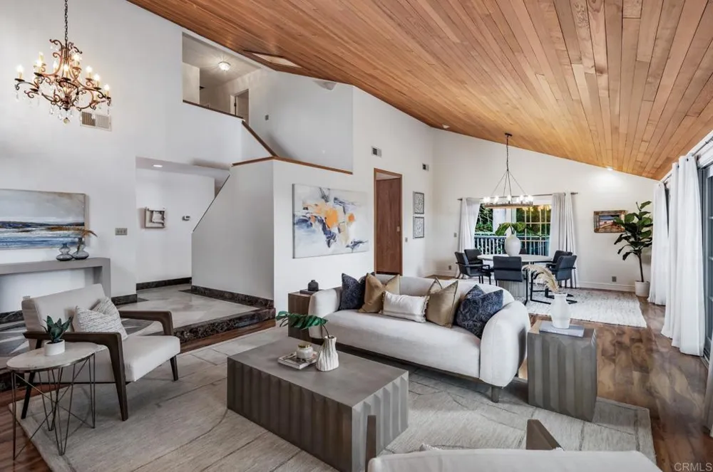 279 Hillcrest Drive Encinitas, CA 92024