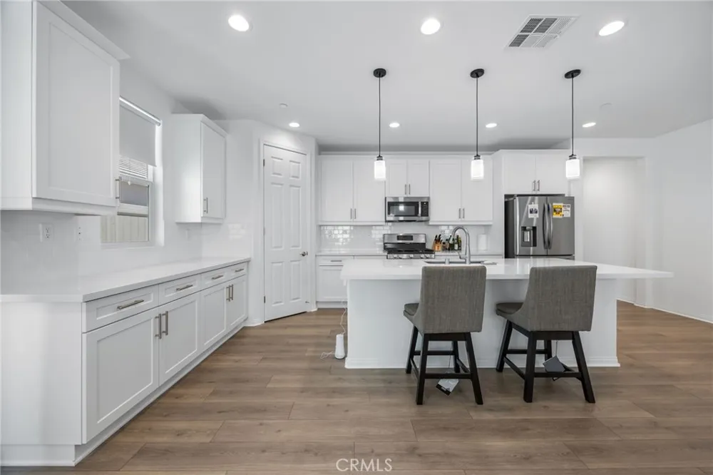 24064 Ashton Road Corona, CA 92883