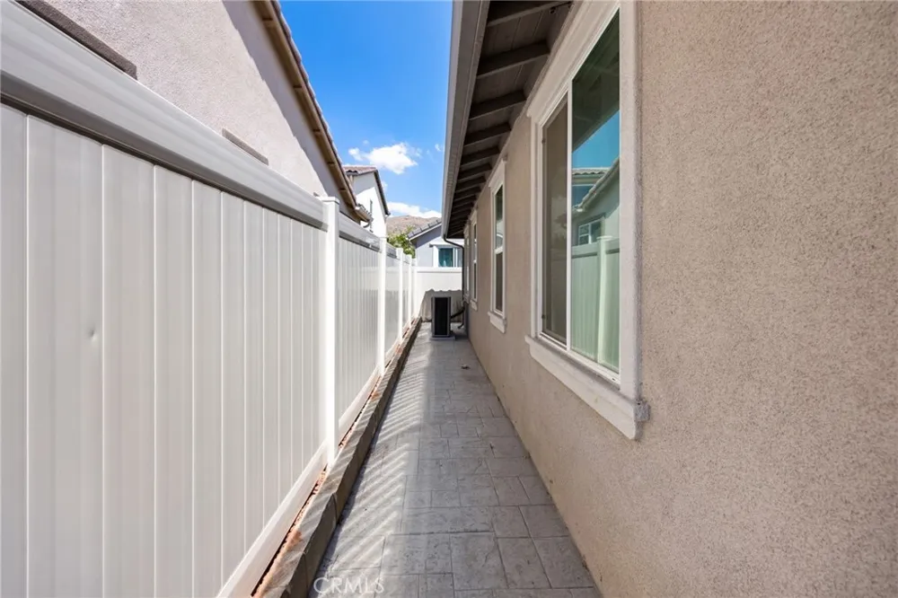 24064 Ashton Road Corona, CA 92883