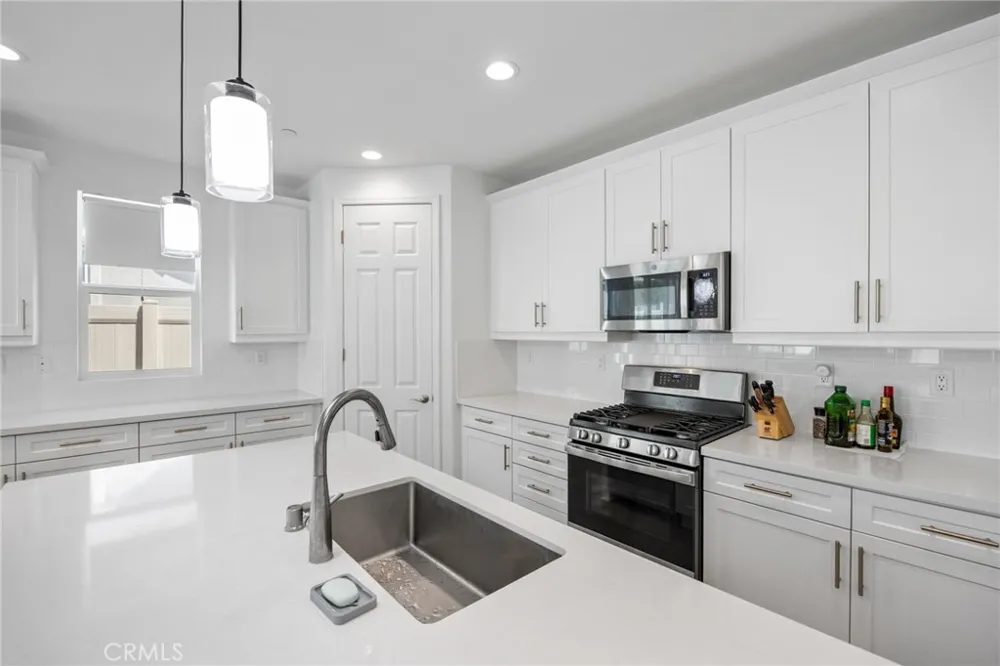 24064 Ashton Road Corona, CA 92883