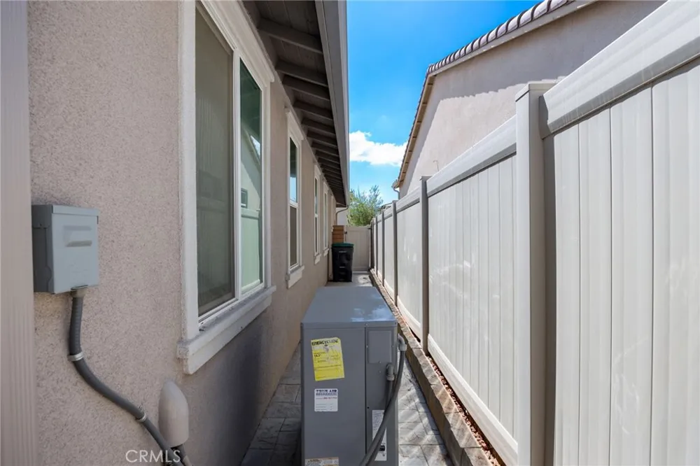 24064 Ashton Road Corona, CA 92883