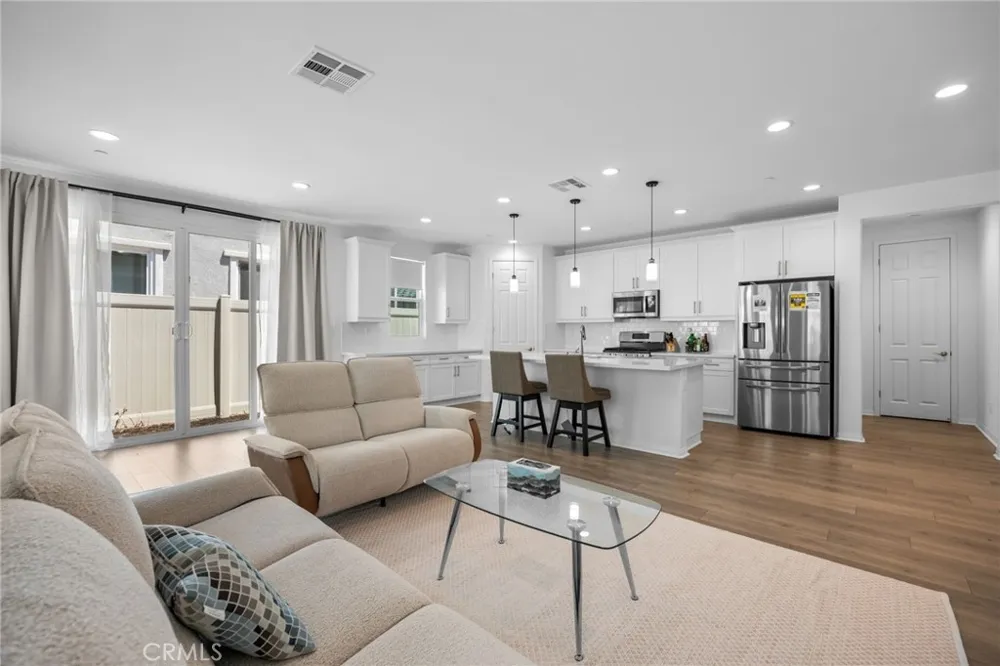 24064 Ashton Road Corona, CA 92883