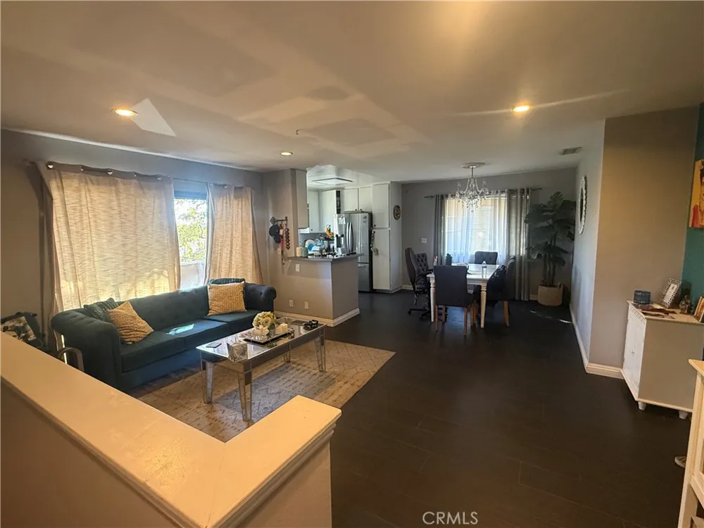 13095 Hubbard Street #6 Sylmar, CA 91342