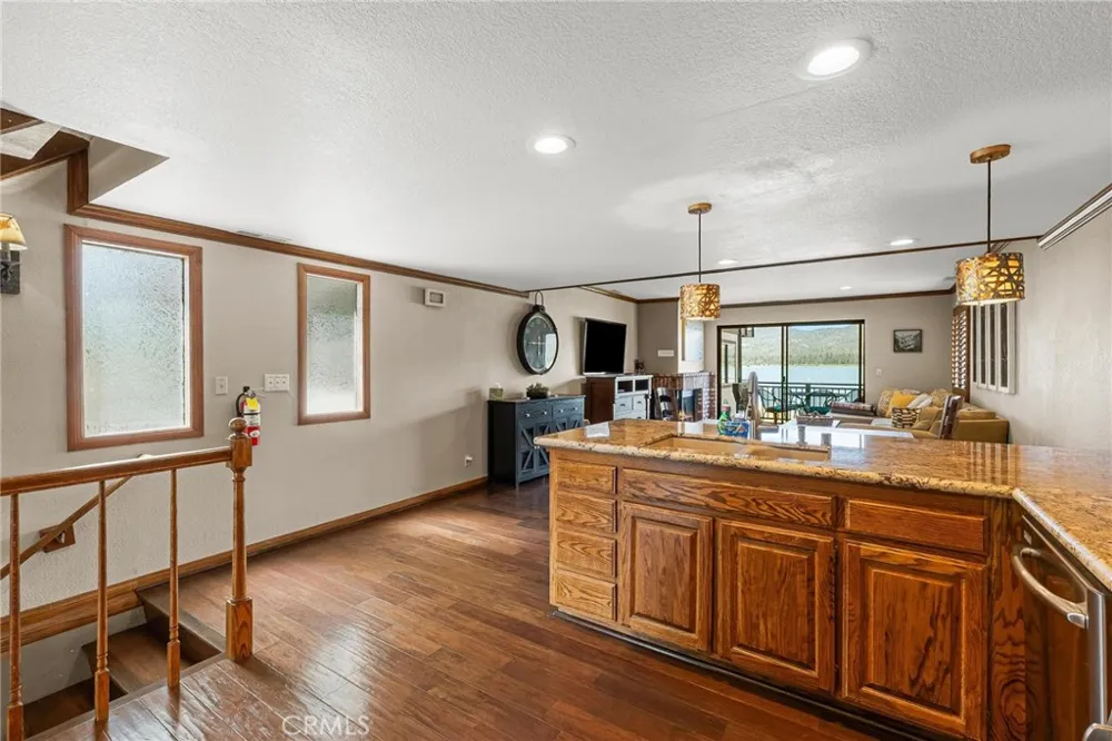 40670 Big Bear Boulevard #5 Big Bear Lake, CA 92315