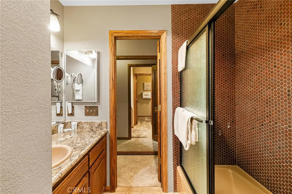 40670 Big Bear Boulevard #5 Big Bear Lake, CA 92315