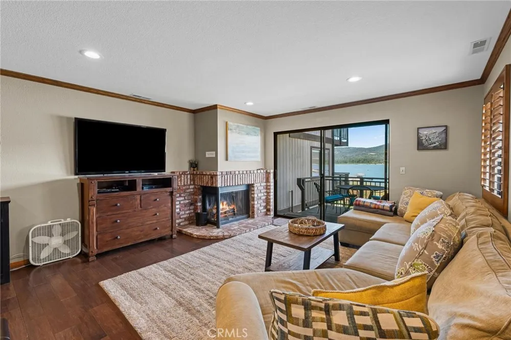 40670 Big Bear Boulevard #5 Big Bear Lake, CA 92315