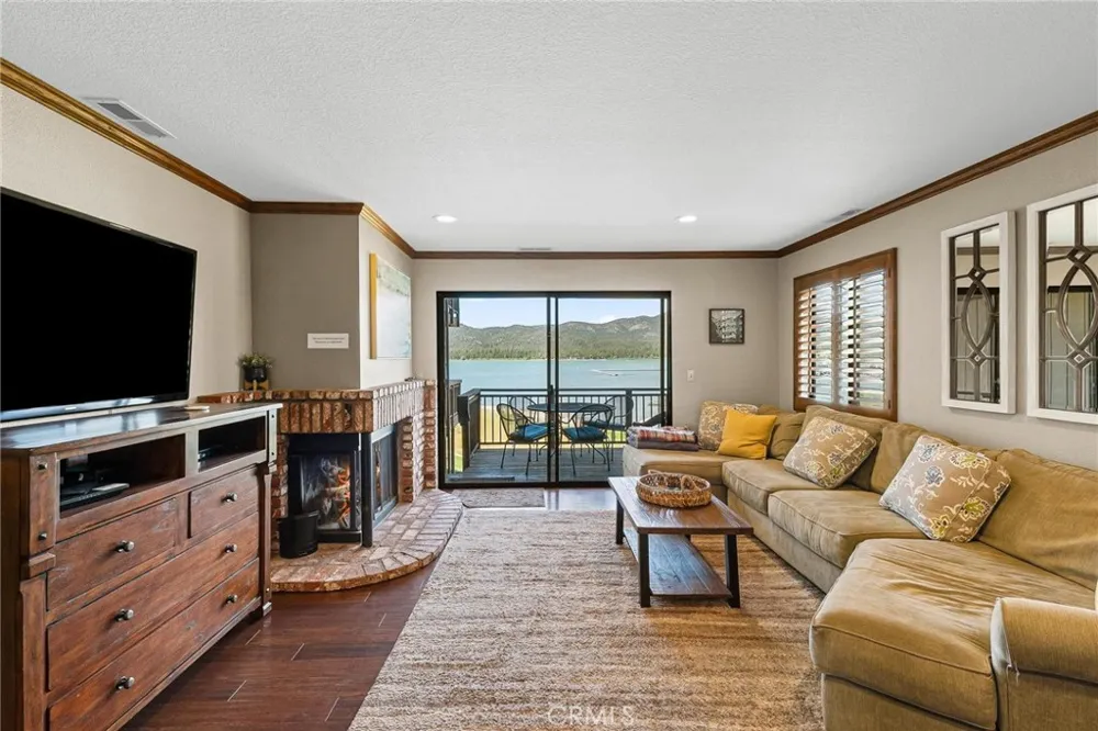 40670 Big Bear Boulevard #5 Big Bear Lake, CA 92315