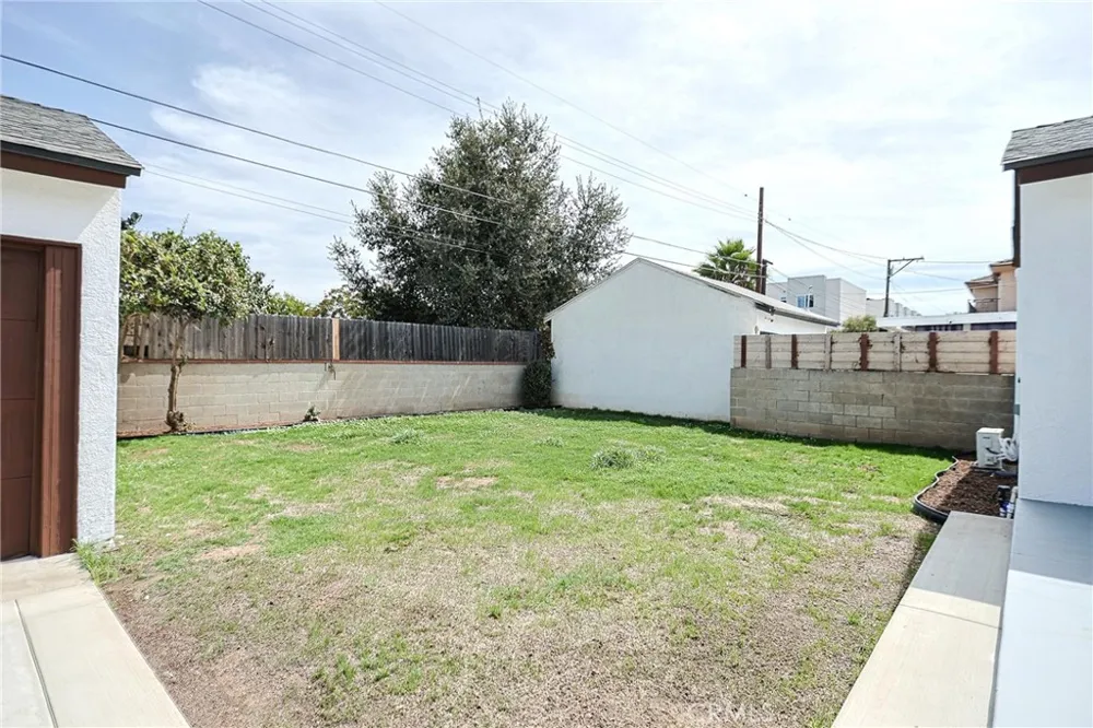 828 Tola St. Montebello, CA 90640