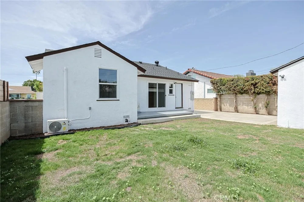 828 Tola St. Montebello, CA 90640