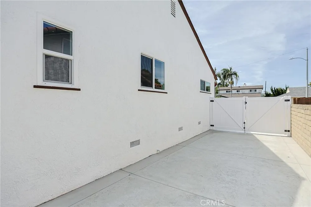 828 Tola St. Montebello, CA 90640