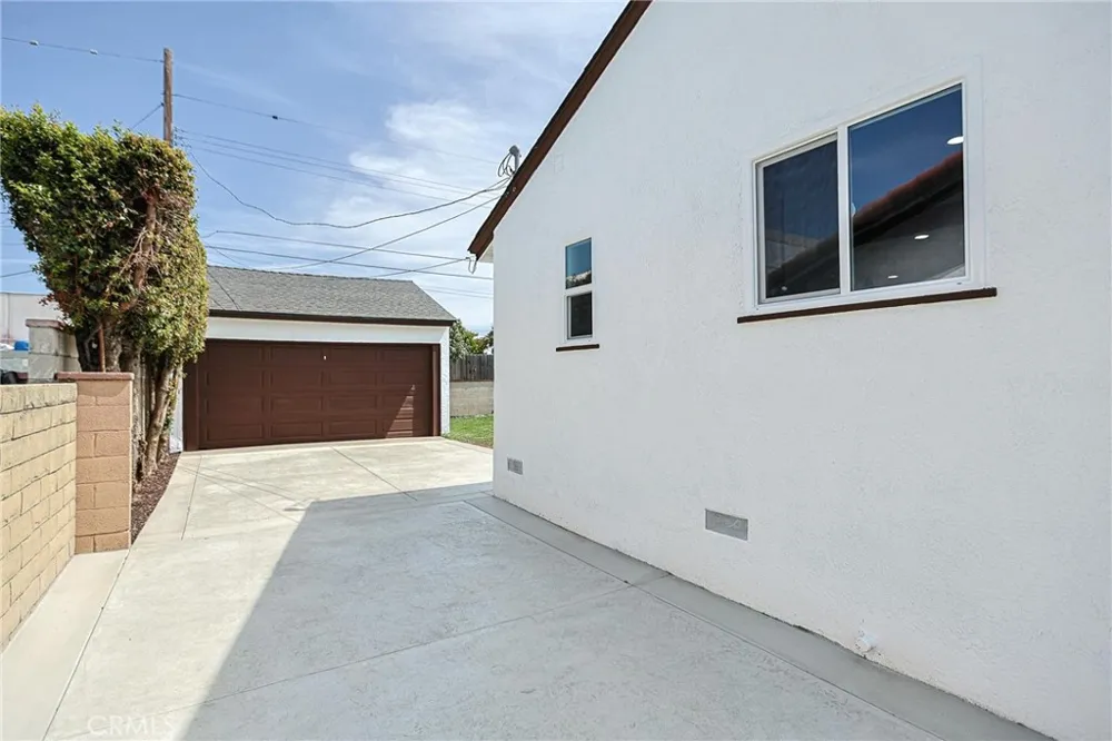 828 Tola St. Montebello, CA 90640