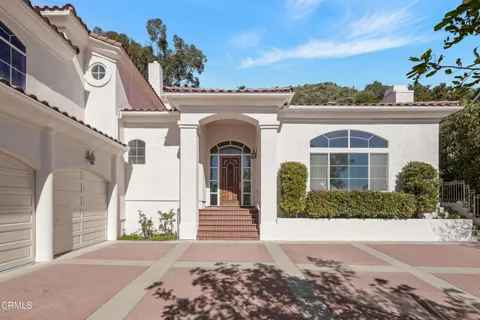 1563 Scenic Drive